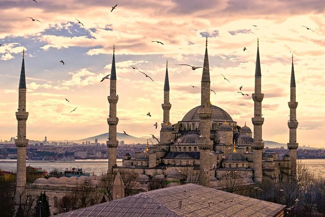 Unforgettable Moments in Istanbul: Photo Shoot for Couples - A Professional Record of Your Istanbul Trip
