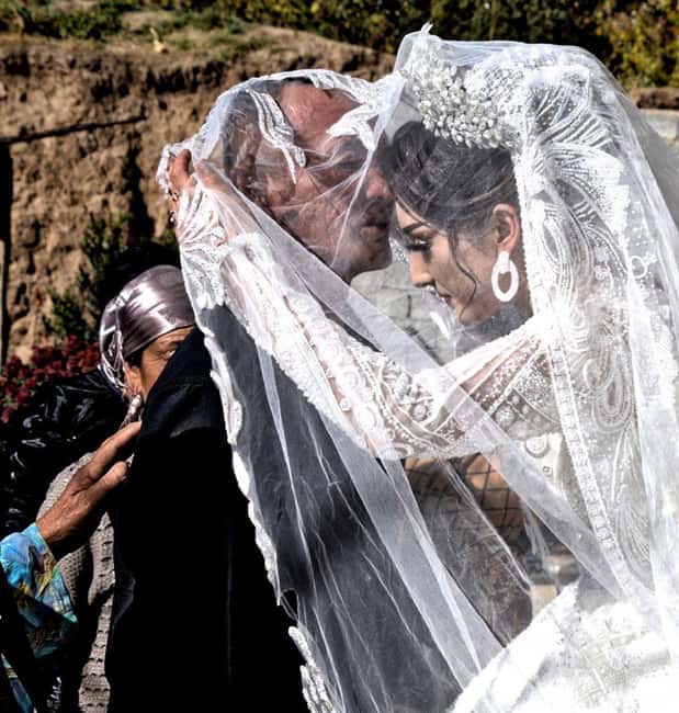 Uzbek wedding ceremony - Is $350 good value for up to three people?