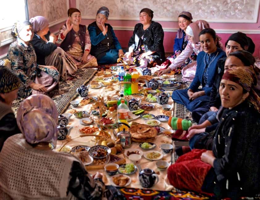 Uzbek wedding ceremony - Who will enjoy this most?
