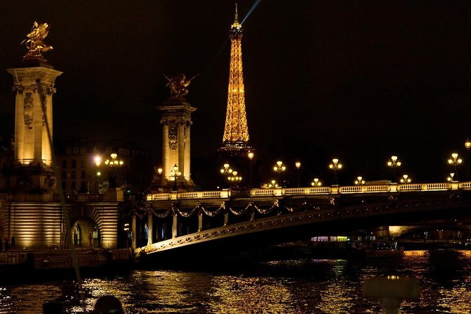 Valentine's Day Seine River Champagne Cruise - Key points to know before booking