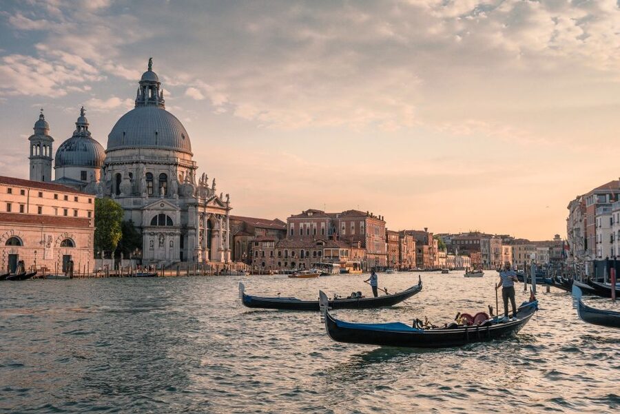 Venice: Romantic Palace Dinner and Private Gondola Ride - Is $339.86 per person a fair price?
