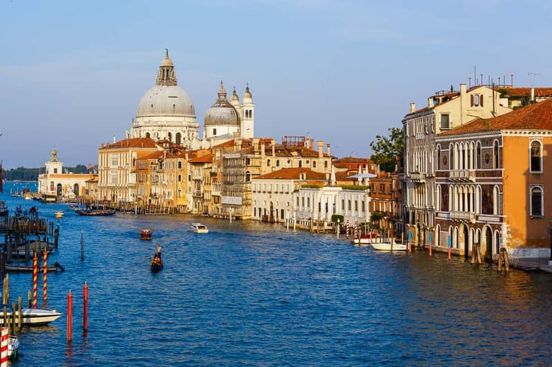 Venice: Romantic Shared Gondola Serenade on the Grand Canal - Key points to know before booking