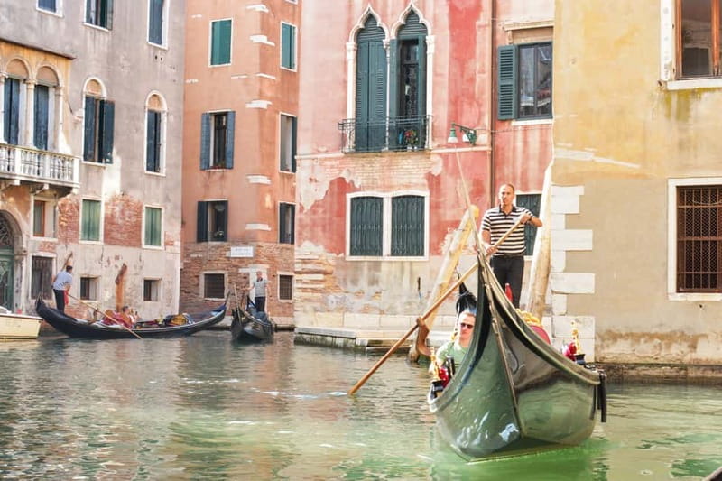 Venice: Romantic Shared Gondola Serenade on the Grand Canal - From Campo San Gallo to the Grand Canal