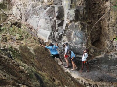 Victoria Falls: Batoka Gorge Hike & Sunset Dinner