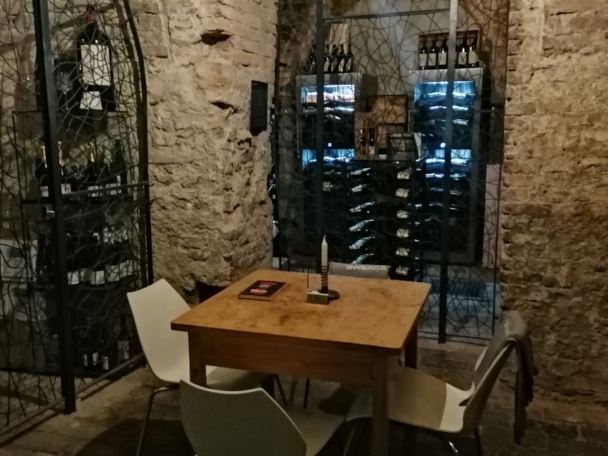 Vienna: Wine Tasting in a 600 year historical wine cellar - Meeting near the Anker Clock, with one detail to confirm