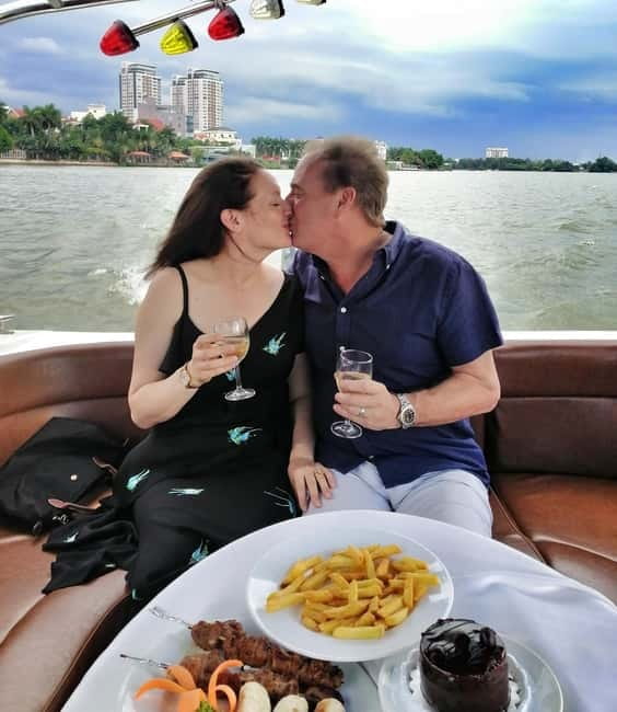 VIP Tour Enjoy Romantic Sunset by Speed Boat Free Cocktail - Who will get the most from the $76 price
