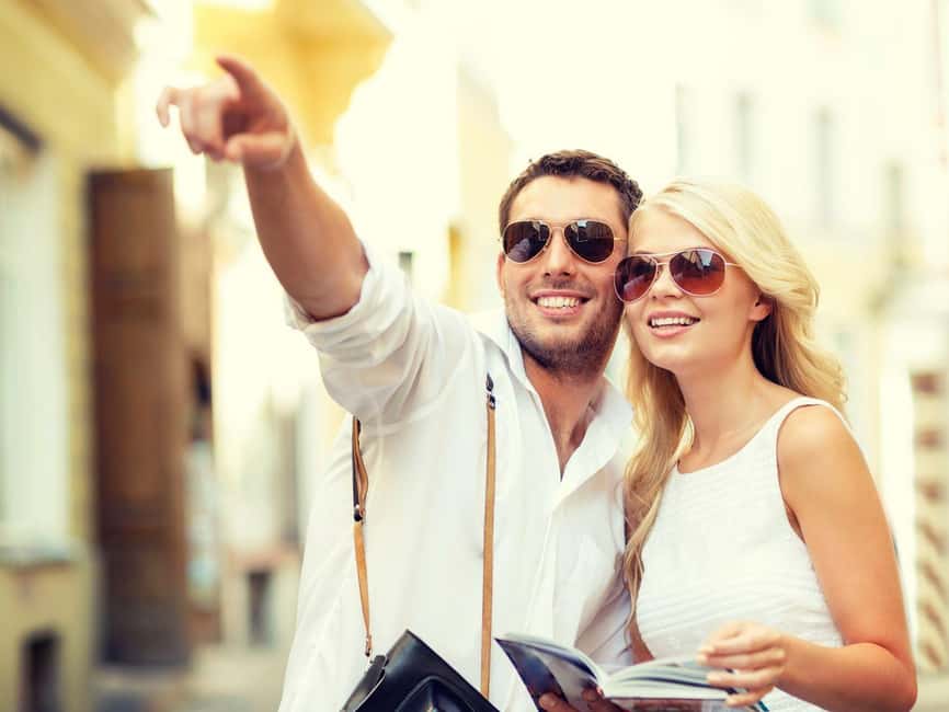 Weimar: Adventure Date, Walk with Quiz and Dinner for Couples - Starting at Weimar’s market