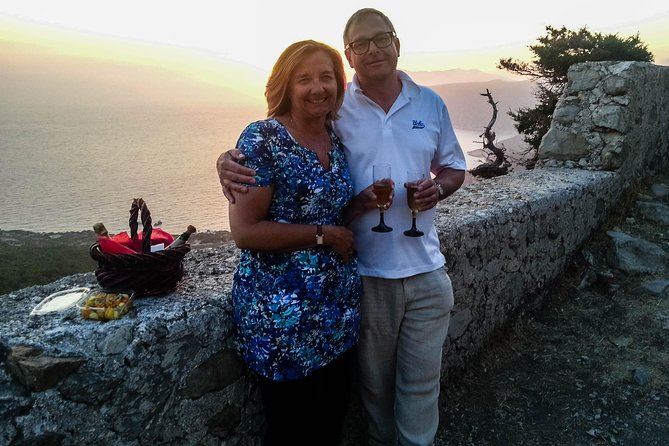 Wine Tasting and Romantic sunset in Monolithos - A private vehicle makes the long route easier