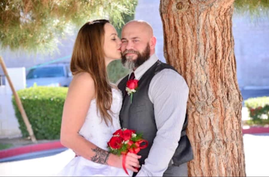 World-Famous Drive-Up Wedding in Las Vegas - The included photos and the real photography cost