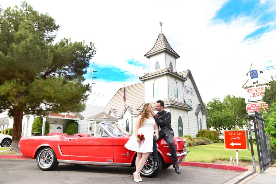 World-Famous Drive-Up Wedding in Las Vegas - How to avoid surprises on your wedding day