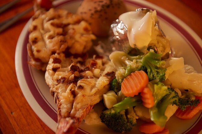 Your Romantic Dinner in Cancun, includes national open bar and live music - What the $95 price really covers
