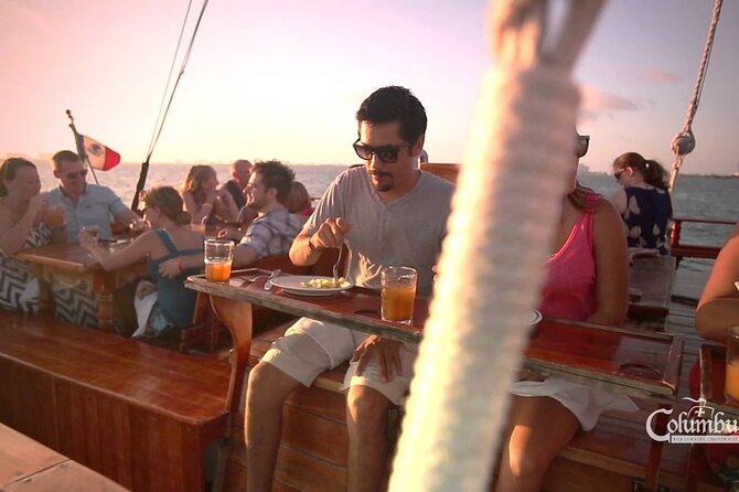 Your Romantic Dinner in Cancun, includes national open bar and live music - Booking and cancellation details