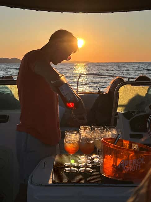 Zadar: Romantic Luxury Sunset Boat Tour with Aperol Spritz - Who Will Enjoy This Most?