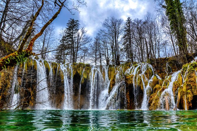 Zagreb airport or Zagreb to Split via Plitvice lakes for singles or couples - What the driver adds to the day